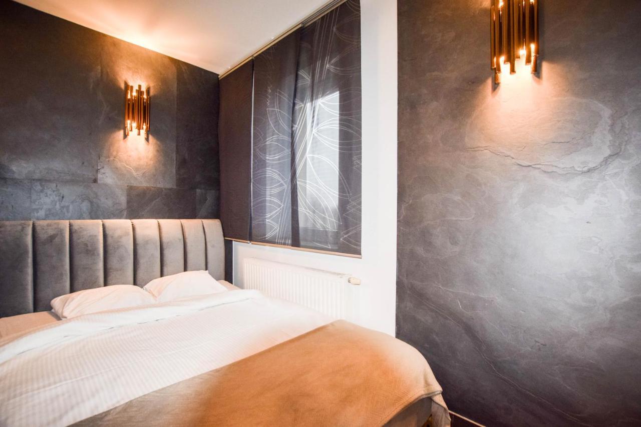 Apartament Z Widokiem Na Wawel W Centrum Miasta Cracovia Exterior foto