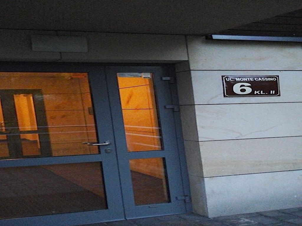 Apartament Z Widokiem Na Wawel W Centrum Miasta Cracovia Exterior foto